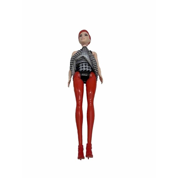 2020 Mattel Color Reveal Fashion Barbie Red Molded Hair Freckles Doll 12” - Picture 11 of 13